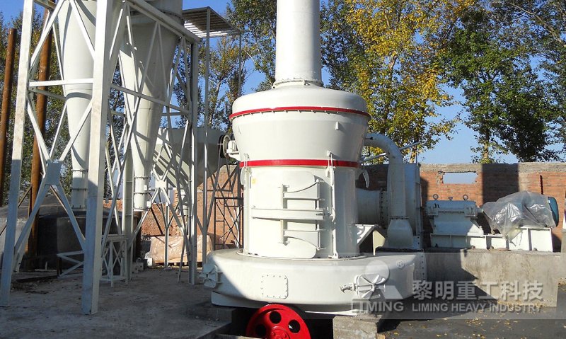 露天鐵礦開采設(shè)備